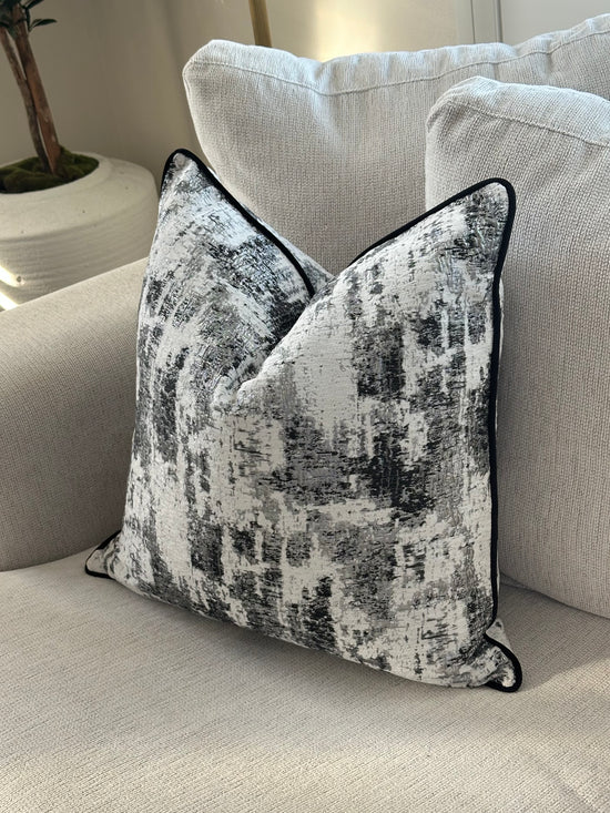 Jasmin Cushion