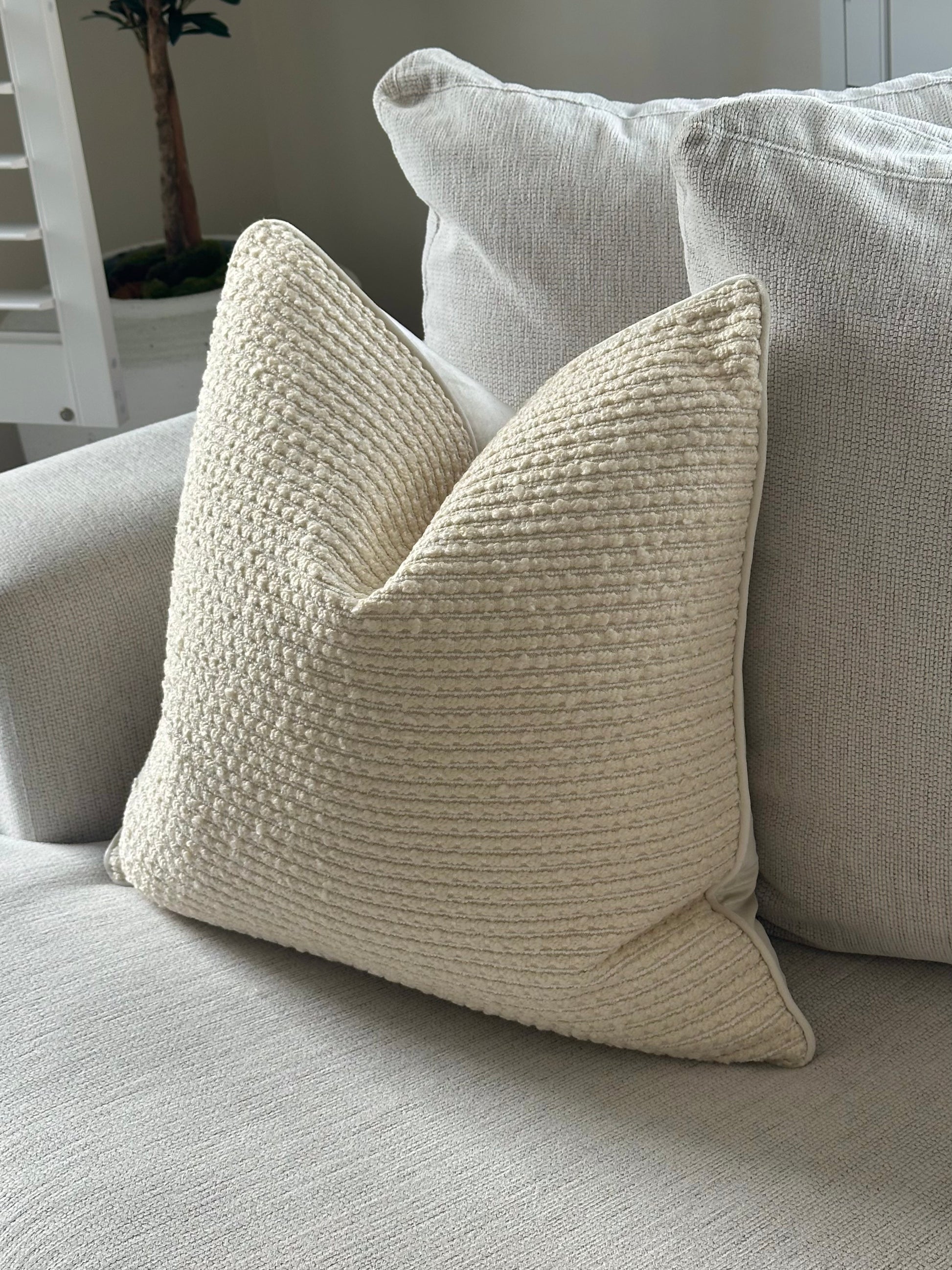Regent Cushion