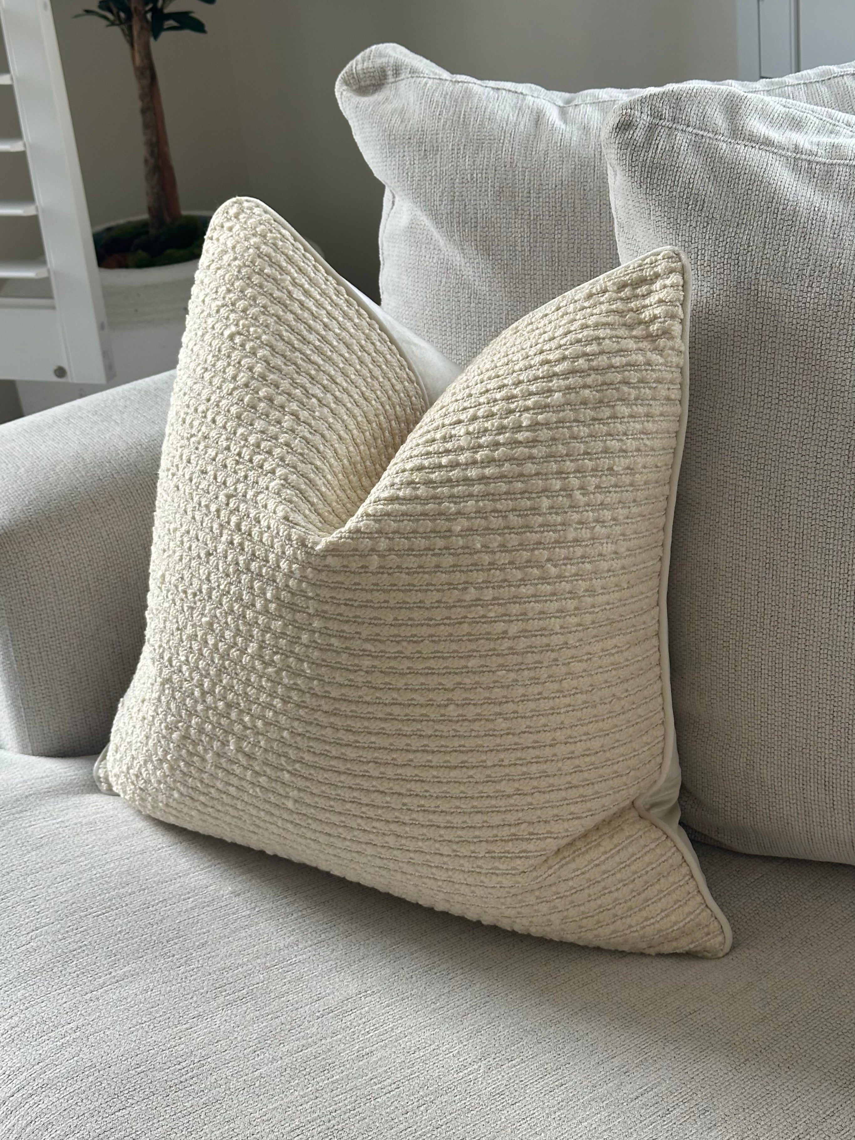 Regent Cushion