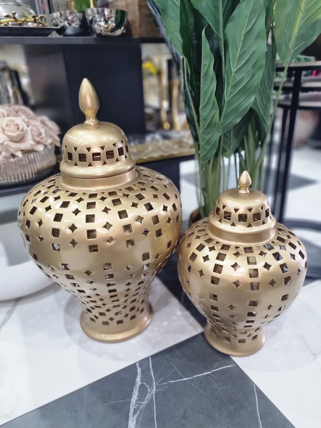 Brushed gold Ginger vases