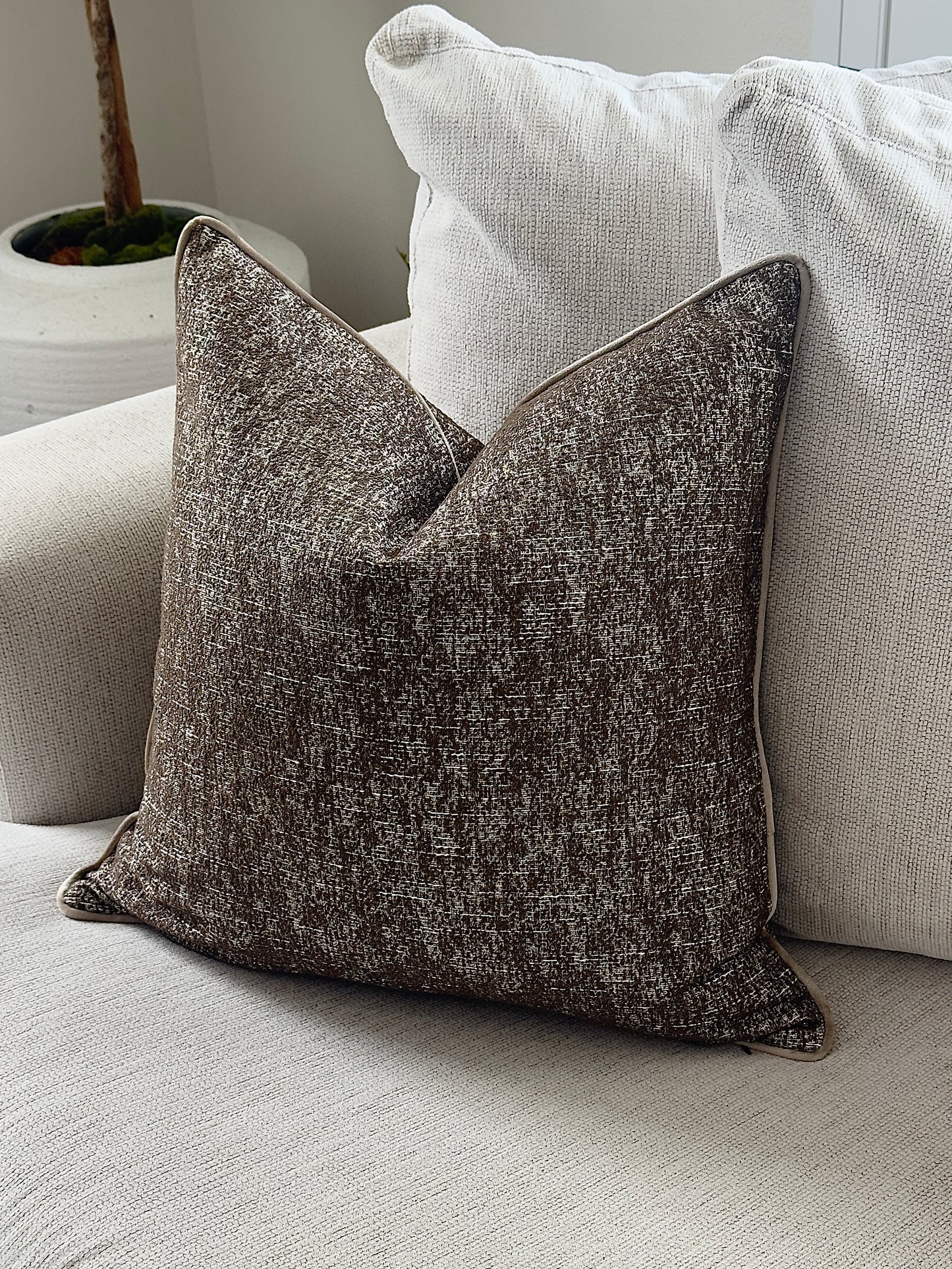 Umber Cushion