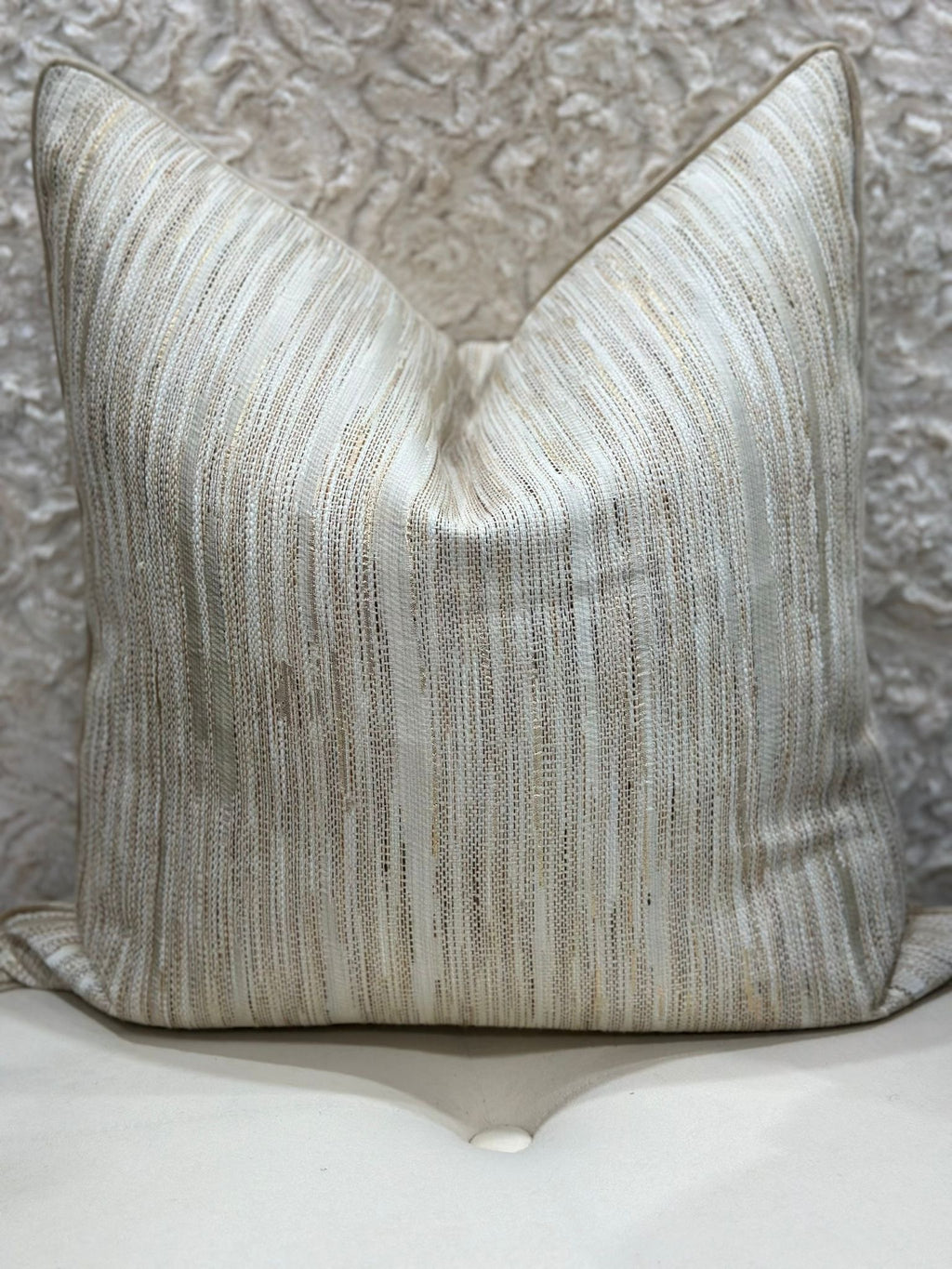 Grace cushion