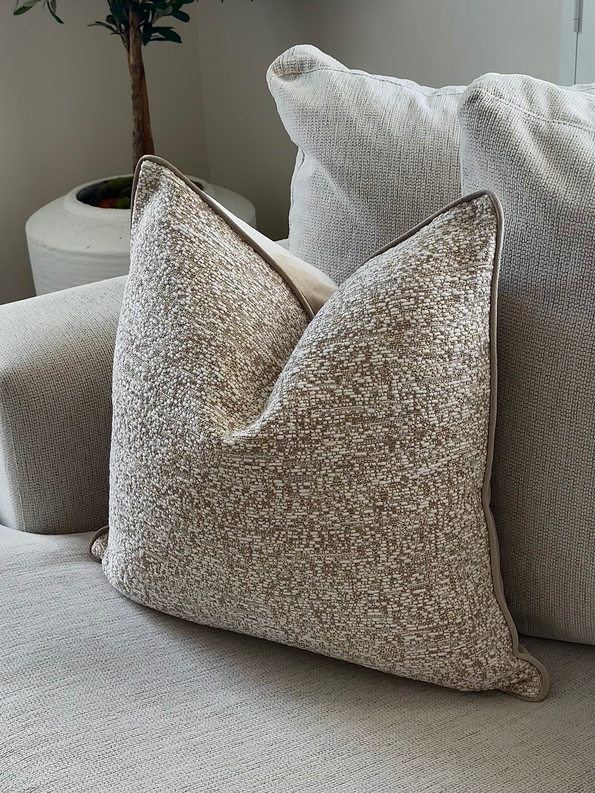 Sable Cushion