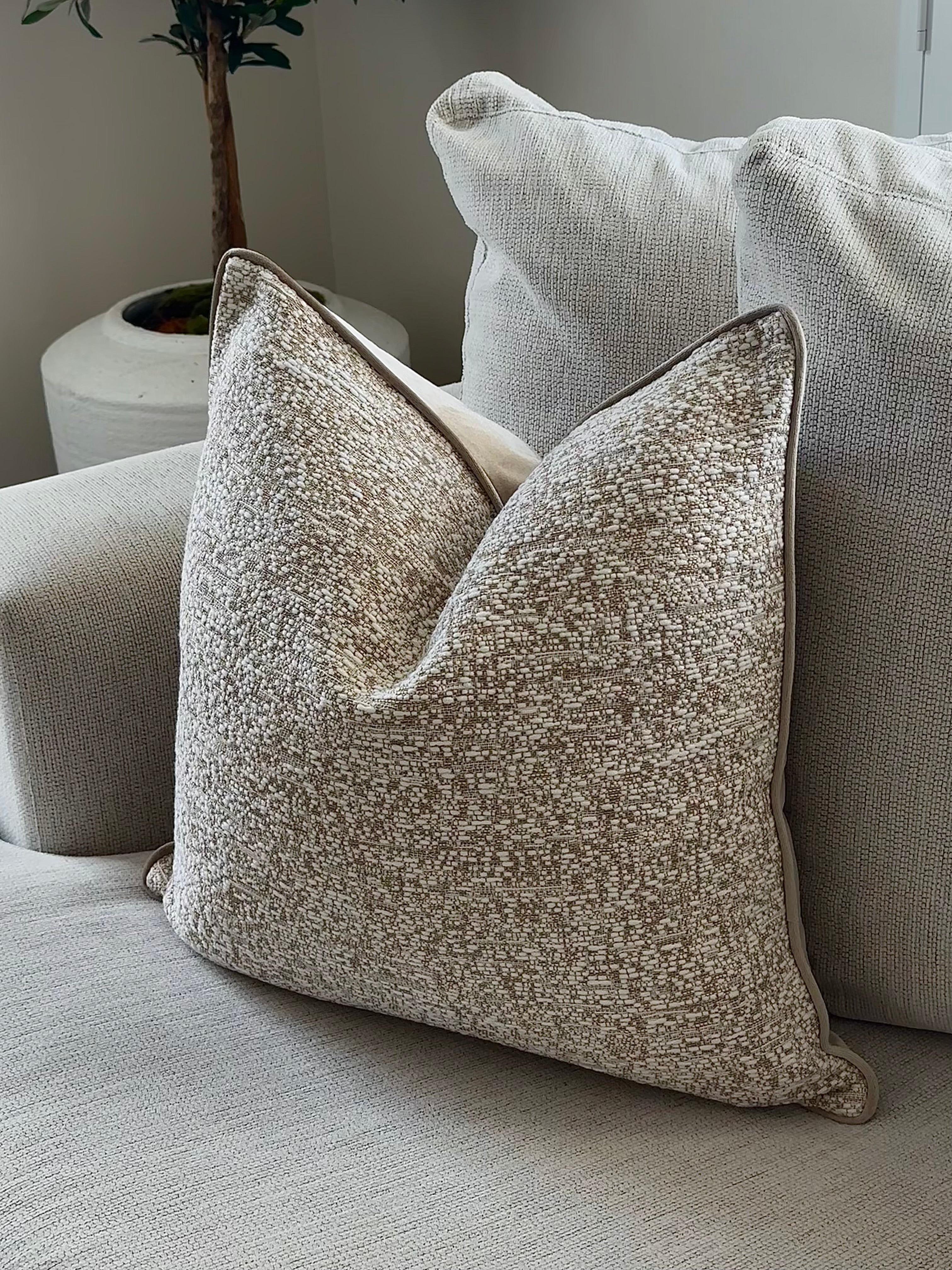Sable Cushion