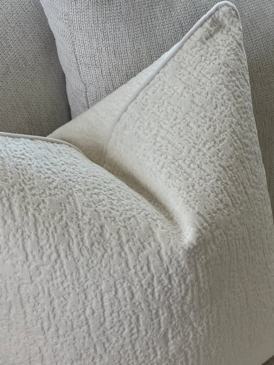 Amelia Cushion