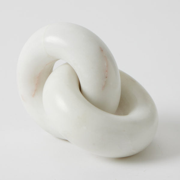 Linxs sculpture white