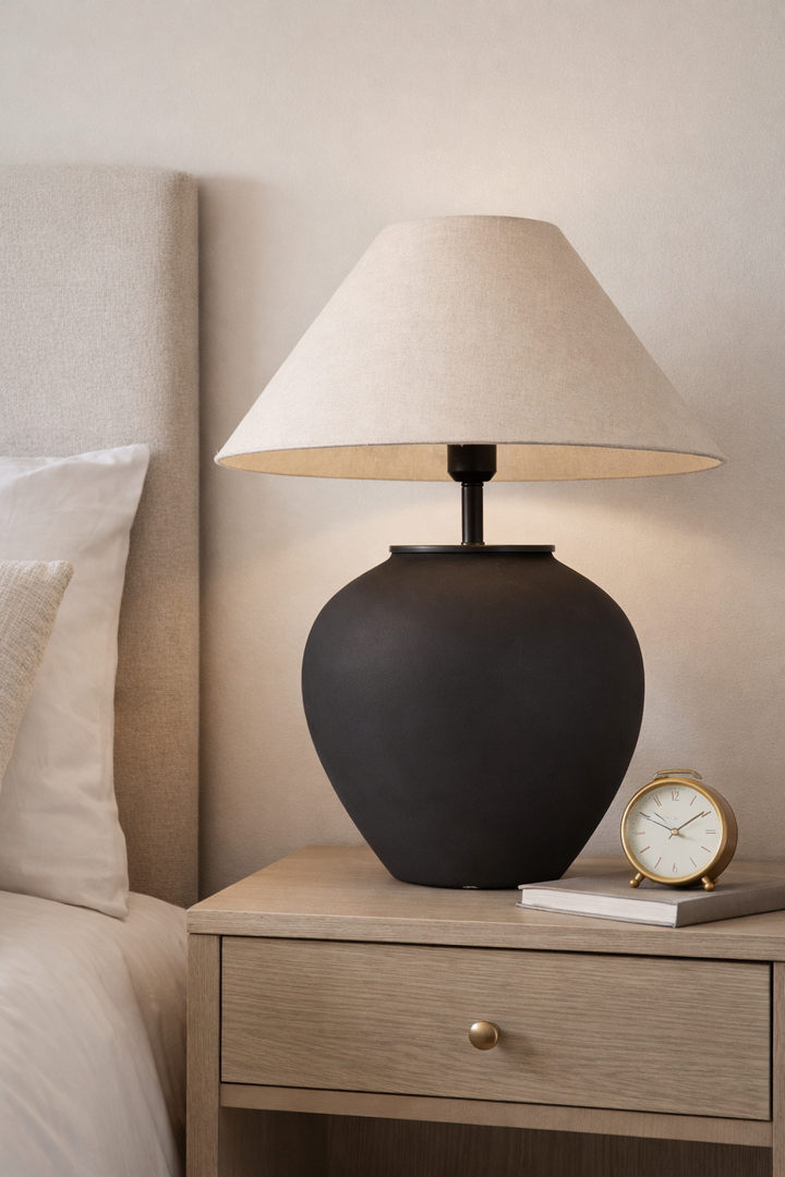 Luna Noir Lamp