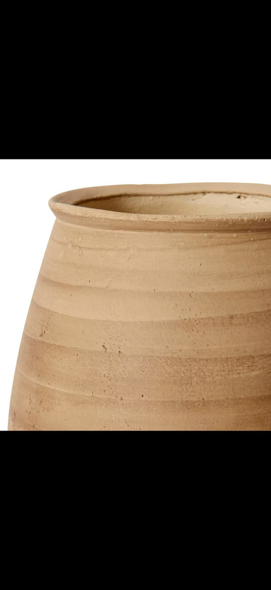 Leilani Brown Pot