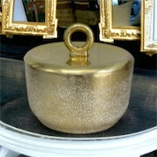 Round gold ring box