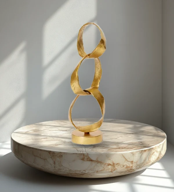 Loloo sculpture
