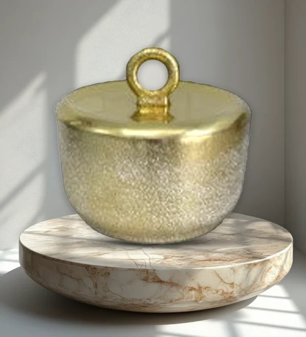 Round gold ring box